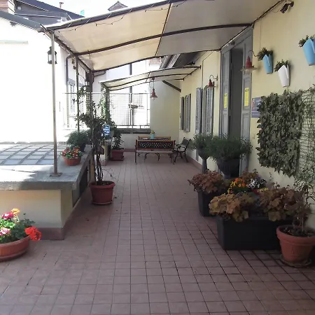 Gasthof La Luna Blu In Old Town Bergamo
